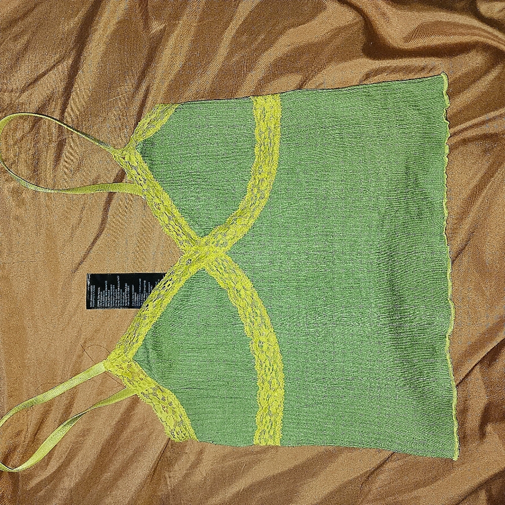 Y2K -Style Lettuce Lace Trim Tanktop